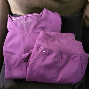 Healing hands yoga scrub set purple large top and  medium bottoms